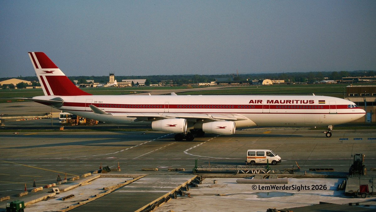 lemwerdersights's tweet photo. Registration: 3B-NAV
Aircraft type: Airbus A340-312
Line #: 94
Airline: Air Mauritius
Date: April 26, 1996
Location: Frankfurt (FRA)
📷: @lemwerdersights
#avgeek #aviation https://t.co/JHIbk6i8gc