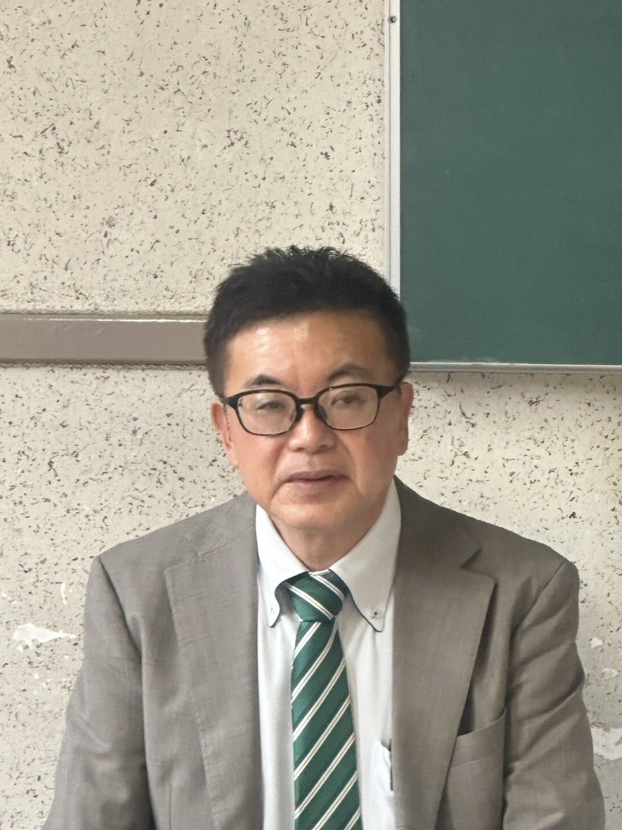 jJiVBrEJRWvpibO's tweet photo. 【人権条約は抜本的見直しを！】

　愛知地域人権連合（代表・丹波正史）は8月4日、「名古屋市『人権尊重のまちづくりの推進に関する基本的な考え方』」への見解を発表し同日、同市へパブリックコメントとして提出をしました。
　名古屋市が人権条例の制定を前提とした「人権尊重のまちづくりの推進に関する基本的な考え方」を7月27日に公表、意見募集を開始したことを受けて、愛知地域人権連合が意見をまとめました。

○12項目について問題点・課題を指摘
　見解は、「人権が尊重され、差別や偏見のない社会の実現は、私たちも強く願うもの」とし、「しかし、条例は市民生活や行政運営の基本となる規範であり、その内容は日本国憲法の理念に立脚し、市民の理解と納得を得られるものでなければなりません」と指摘。
　①日本国憲法との関係を明確にすべき②人権を「差別」のみに限定して捉えるべきではない③「同族」の定義はより明確に整理すべき④差別をなくす条例が新たな固定観念を生まないよう配慮すべき④差別をなくす条例が新たな固定観念を生まないよう配慮すべき⑤人権条例は人権の普遍性に立脚すべき⑥各会組織は公平性・中立性を制度として確保すべき確保すべき⑦当事者の参加と第三者性との均衡を図るべき⑧表現の自由との調和に十分配慮すべき⑨行政自らの責務を条例の中心に据えるべき⑩行政は市民の分断ではなく、市民的合意の形成をめざすべき⑪条例制定の必要性（立法事実）を明確にすべき⑫既存制度との関係及び条例の実効性を十分検証す��き――の12項目の問題点や課題を上げました。
　その上で、「条例は、市民に新たな義務や規範を求めるだけではなく、行政自らが人権尊重を率先して実践し、市民との信頼関係を築くためのもの」とし、「市民、関係団体、学識経験者、市議会など幅広い関係者との十分な対話と合意形成を重ねながら制度設計を進めることが不可欠」だと示し、「12項目について抜本的な見直しを求めるとともに、市民の理解と納得を十分に得ないまま条例制定を拙速に進めることのないよう、強く要望」しています。

○市議会派まわり・記者会見を行う
　「見解」は４日午前、丹波琢磨事務局長と岡本幸信事務局長が名古屋市役所を訪れ、名古屋市人権施策課へ直接手渡しをしました。その後、同市議会の９会派を回り、会派の総務環境委員へ「見解」を届けました。
　同日午後、愛知地域人権連合は「見解」の発表と取り組みについて同市役所内で記者会見を行いました。
　記者会見で愛知地域人権連合の加藤光則理事長が「見解」の趣旨を説明。特に12項目の中でも①日本国憲法との関係の明示すべき②人権全体を広い視野で捉える事③「属性」の定義。とりわけ、「被差別部落の出身」を属性と表現することは、かえって固定的な理解や誤解をうみやすい④公平性と中立性のある条例の運用体制をすべき⑤差別の帽子と表現の自由は対立するものでなく、双方を最大限尊重できる制度設計が求められる――と５点を強調しました。
　丹波琢磨事務局長は、「見解」を同市に提出、同市議会の９会派に「見解」を届け、「条例の抜本的見直しと拙速にせず、市民合意を得るように求めた」と述べました。
　加藤理事長は「一人でも多くの市民に関心を持ってもらい、市への意見提出をしてほしい」と呼びかけました。

○意見募集は26日まで
　名古屋市の意見募集期間は26日まで。
　提出先・問い合わせ先は同市スポーツ市民局人権施策推進課。直接の手渡しのほか、電子メール、ファックス、郵送（締切日必着）。詳しくは、同市ホームページの「意見提出用フォーム」へ。同課の電話０５２（９７２）２５８３　ＦＡＸ０５２（９７２）６４５３。

○条例案に相次ぐ意見　市議会委員会
　意見応募���始に先立って、人権条例の検討状況の当局説明が７月24日、同市議会総務環境委員会で行われました。
　当局は、条例が「誰もが人権を保障され、差別と偏見のないまちづくりを実現する」ものと条例制定の必要性を強調。制定に向けて①７月にパブリックコメントを実施②10月の第６回同市人権に関する条例（仮称）検討会を経て11月に条例案を提出③条例制定後、２０２７年度早目に実施できる体制を整えたいとのスケジュールを明らかにしました。
　各市議から、「学校や企業でのいじめに対処できるのか」、「インターネットの書き込みへの迅速な対応ができないのでは」、「ヘイトスピーチに対応しているのか」、「全庁が一体として取り組む姿勢があるのか」、「日本国憲法との記述がなく、整合性は」などの意見が出されました。
　議会を��聴した丹波琢磨事務局長は「当局が、市議からの質問に十分、説明できない場面も多くあり、党派を問わず、当局の条例の考えがまとまっていないとの疑問視をしていた。市民の合意を形成するためにも拙速な制定は慎むべき」と述べました。