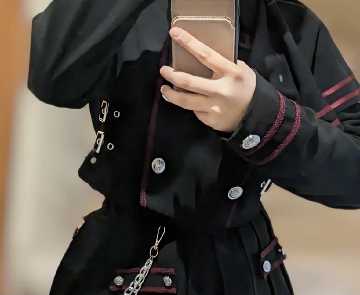kurow_0730's tweet photo. #フォロワーさんが似合いそうなコスプレを教えてくれる

教えて〜 https://t.co/8WCqaqekoL