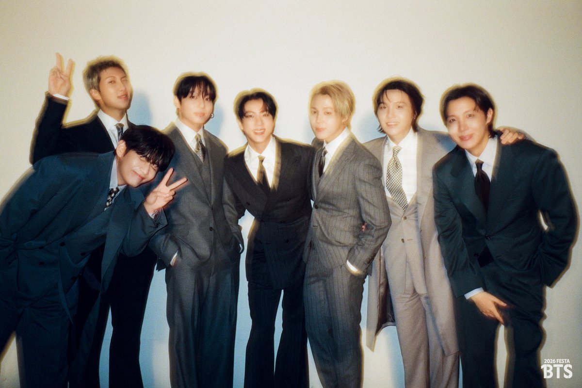 italianarmyfam_'s tweet photo. 📍The New York Times commenta:

“La Recording Academy dovrebbe smettere di inventare nuove categorie di premi, soprattutto quelle basate su etnia, nazionalità o lingua, quando nessuno le ha chieste. Ogni divisione separa i propri artisti dal mercato più grande e più redditizio. + https://t.co/1I7wjR55yR