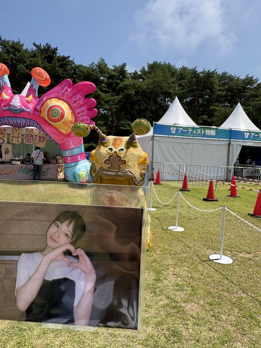 m_ayano26's tweet photo. きゅーすと最高でした！！
可奈ちゃん推しの友達とパネルの前で写真も撮れたー
LuckyFesに居たモンスターと彩乃のツーショッ���📷
また9月のロッキンで💙
#LuckyFes2026 
#あやのといっしょ
#増田彩乃
#板倉可奈
@ayano_cs0526 https://t.co/J8dGJfCjJR