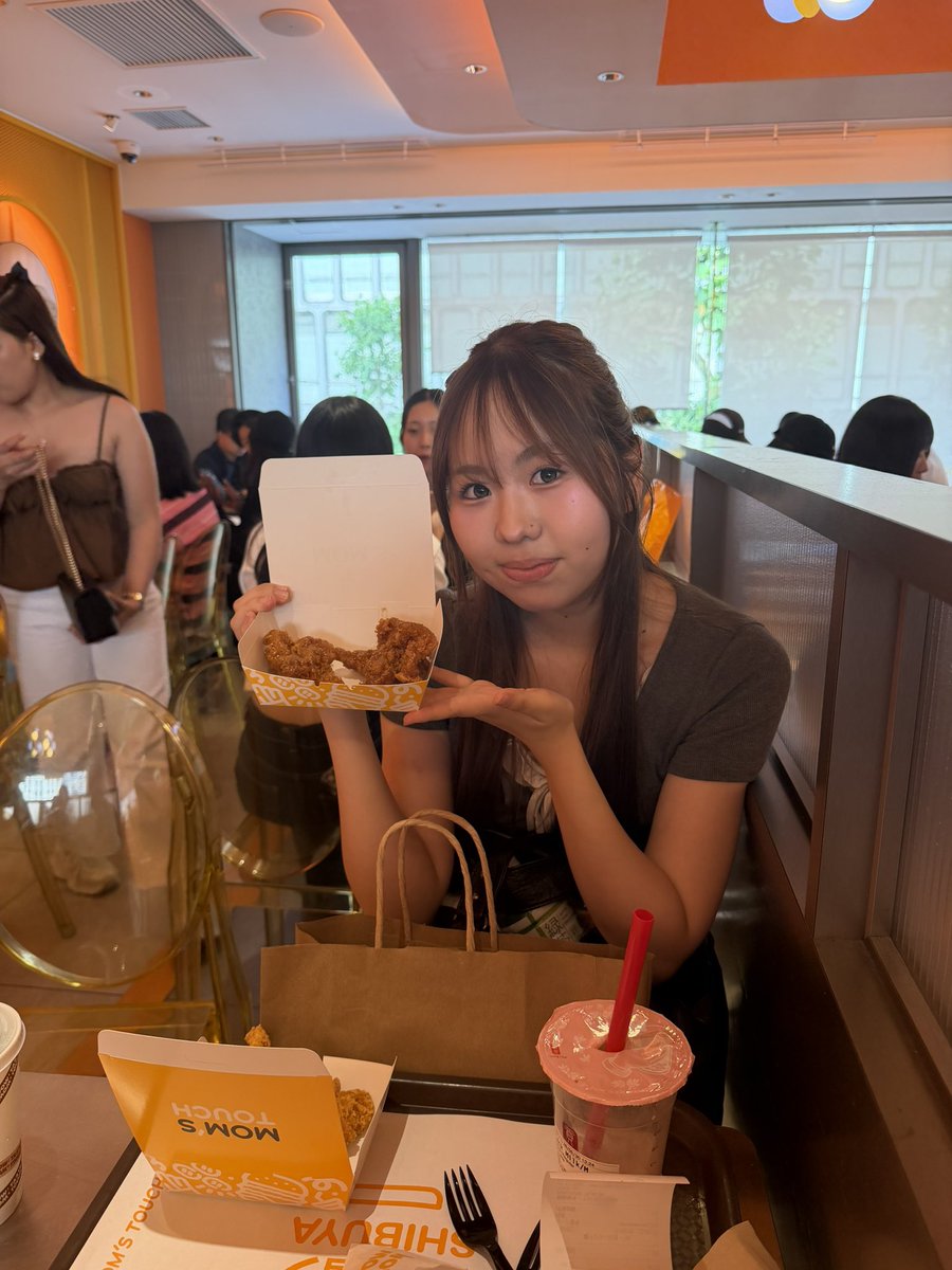 risahogami's tweet photo. https://t.co/snVgNF9L0z
本日も二次審査のWEB投票よろしくお願いします！
審査において、Web投票が1番大切になります！🤍✨
まだ見せたことの無い写真載せときます！
 #ミスサー  #ミスサー2026  #2次審査 #二次審査 https://t.co/qOlhwsxS55