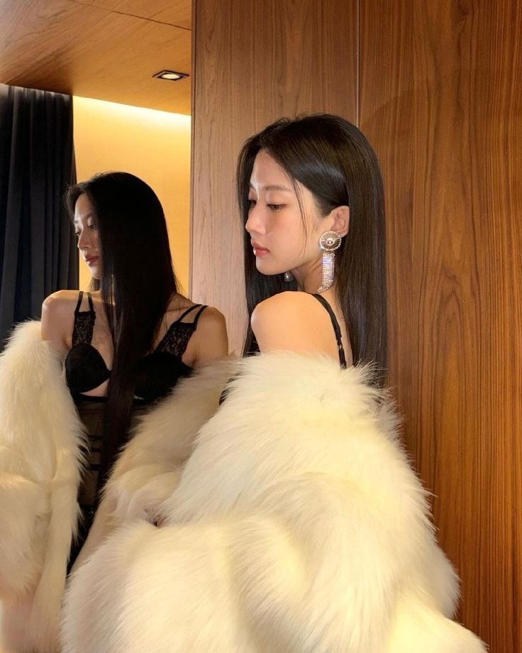 xevonzo's tweet photo. #문가영 특유의 분위기가 날 미치게 함🤤🤤 https://t.co/56AQu0200Y