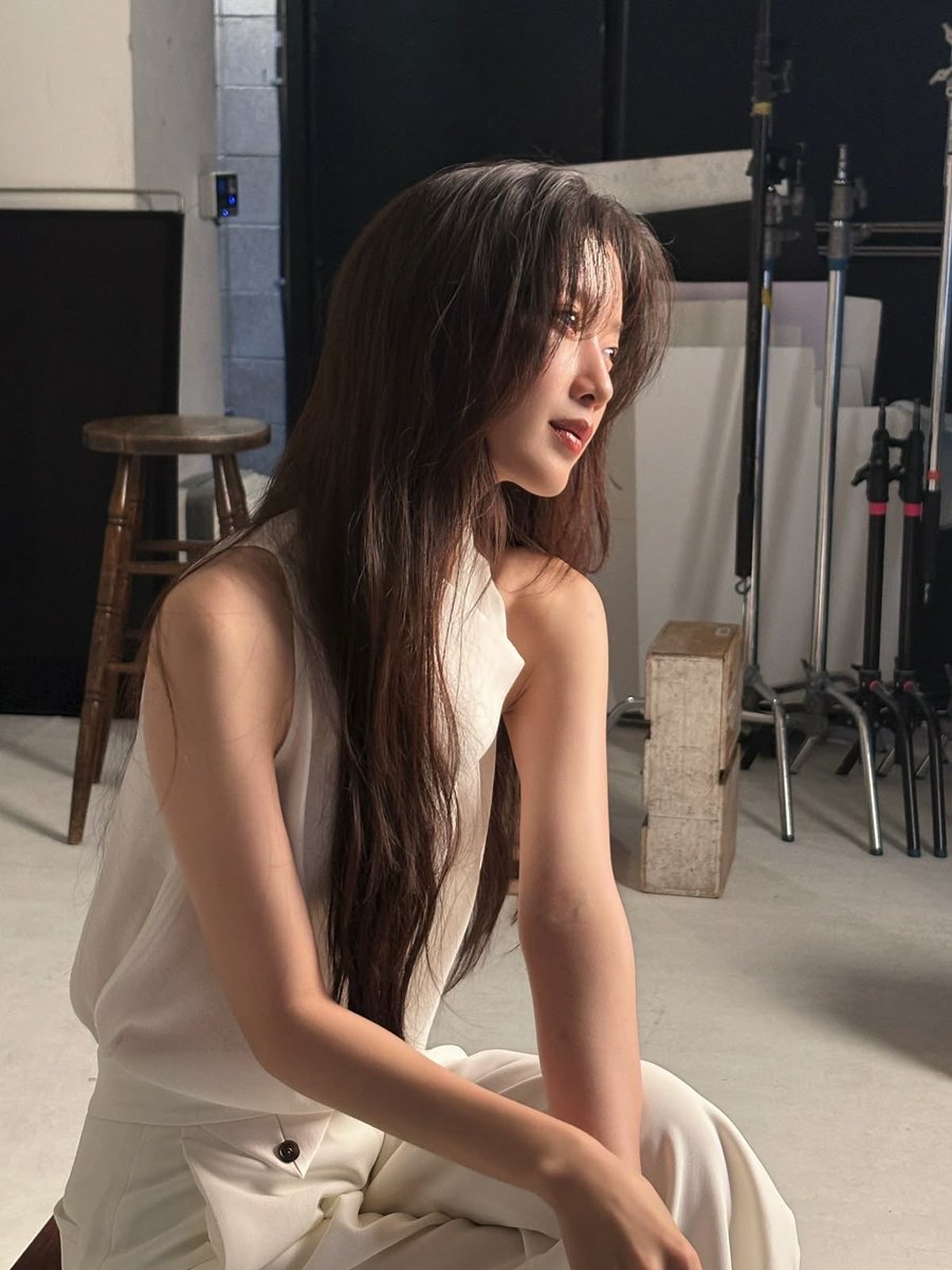 xevonzo's tweet photo. #문가영 특유의 분위기가 날 미치게 함🤤🤤 https://t.co/56AQu0200Y