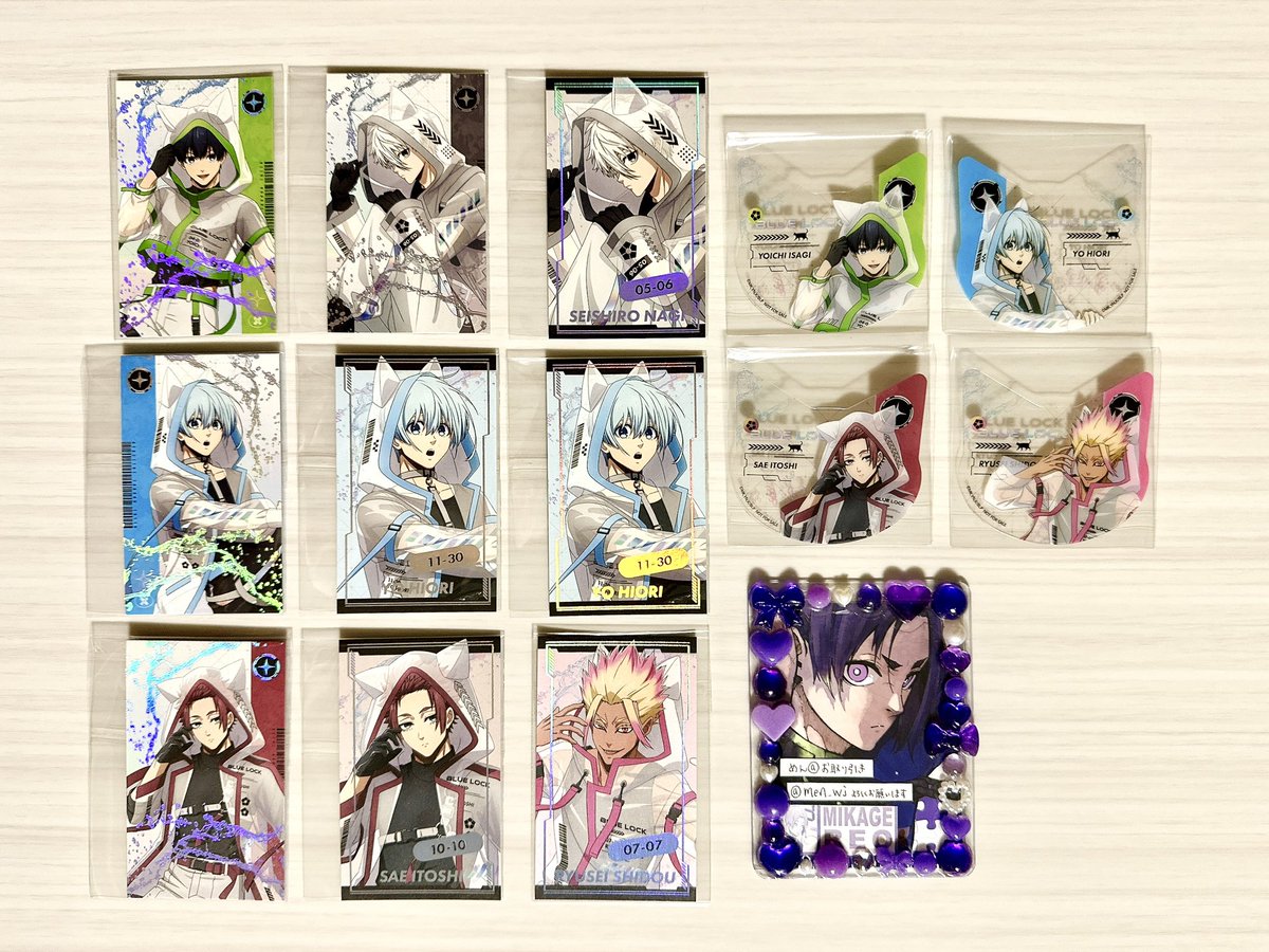 men_wj's tweet photo. 【交換希望】
ブルーロック Cyber Cat

譲)オーロラ箔カード:潔、凪、氷織、冴、士道
(※引き↔︎引き/アップ↔︎アップ)
特典クリアカード:潔、氷織、冴、士道

求)各同種:玲王

郵送交換の他、仙台駅近辺での手渡し交換が可能です。条件の合う方がいらっしゃいましたらお気軽にお声掛けください。 https://t.co/EQFYLarKIW