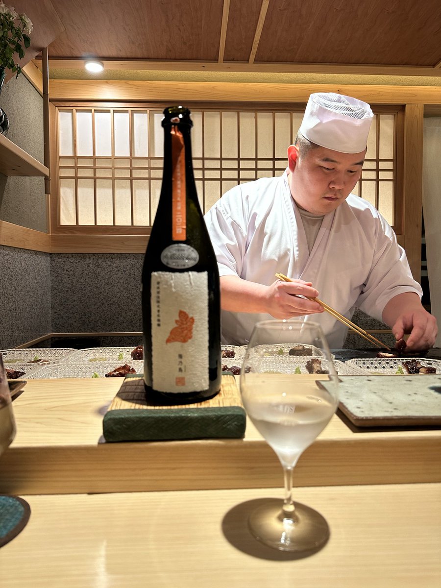 kobayashimarin's tweet photo. Had a great dinner at Sushi Saito Juyon 

I heard that the Itamae trained at Sushi Saito, which is one of the best Sushi place in Tokyo(once ranked Tabelog no.1) 

And above all, I was so happy to find Aramasa(新政) here in Seoul.
Thank you, Mori君, for bringing it! https://t.co/6DnFmh7J7c