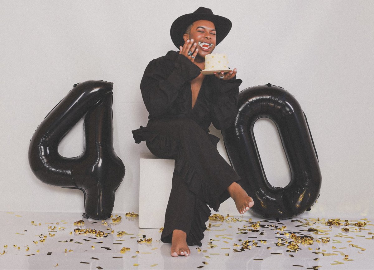 JordanVicBrown's tweet photo. Well… Hello 40 🎂 

#JordanVictorBrown #JVB #Birthday #40 #Grateful https://t.co/4tbxFrK0W1