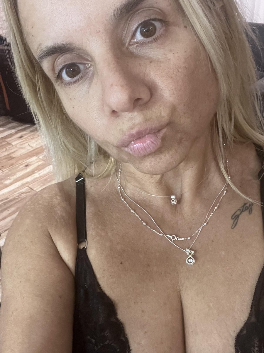Copys_m05l's tweet photo. Chubby or fat, which word fits me best? https://t.co/x1UeNip12I