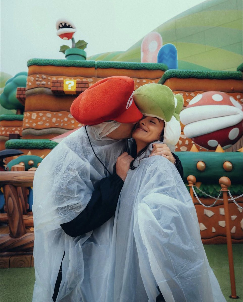 marrlec's tweet photo. “Mario loves Yoshi” was one of the cutest captions he posted 😭 https://t.co/vIZcuAd0kd