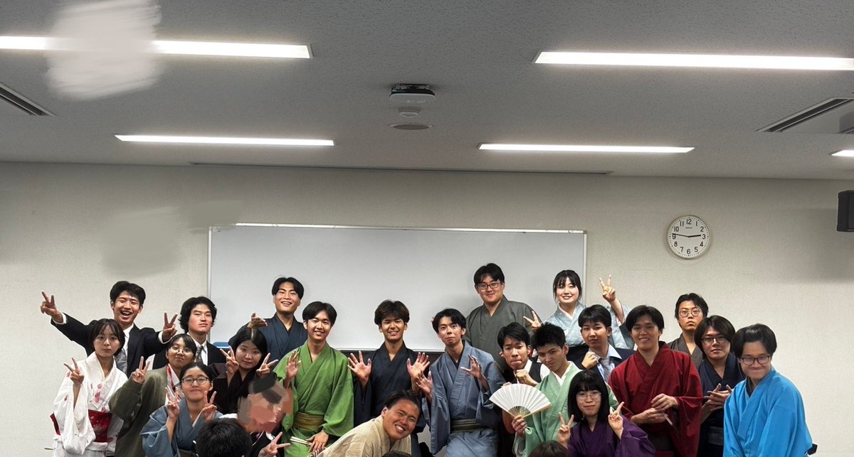 fumimgi101's tweet photo. 鹿の国寄席無事終演いたしました！
演者の皆様、ひいてはご来場いただいたお客様、誠にありがとうございます！
古都家河天、ひいては奈良大学落語研究会「古都家」をどうぞよろしくお願いします！！ https://t.co/NUOUrqMmo2