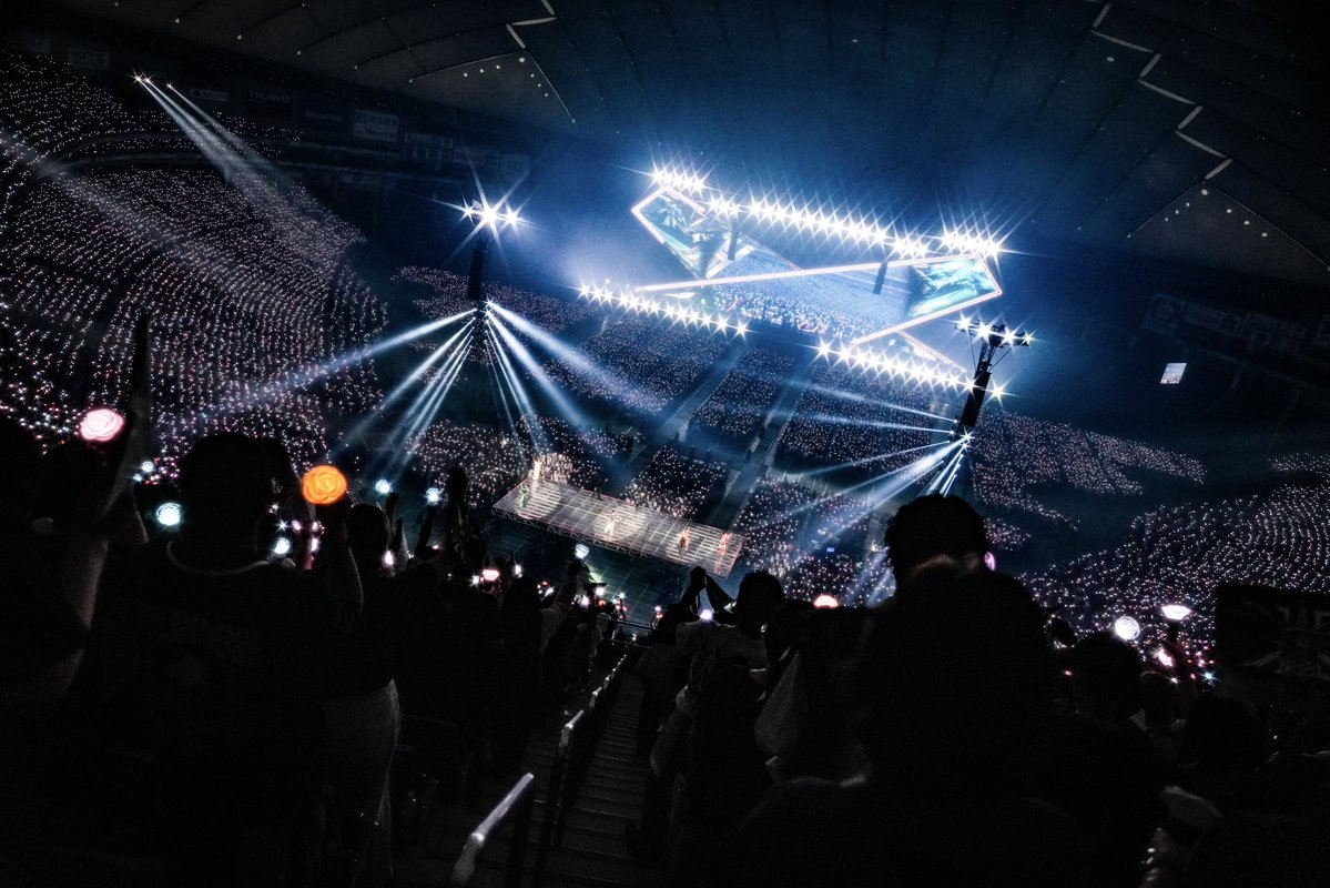 Naoki_works_'s tweet photo. JSB LAND FINAL
MATEのみんなと特別な空間を作ることができました。
本当にありがとう✨✨
すごく暑かったので、今日は涼しくして寝て下さいね😴
Next🔜 JSB FOREVER GRAND FINALE

#関係ないけど
#最近俺が随分前に考えたナナコイチというワードよく見かける
#いつのまにかすごい広まった？笑 https://t.co/GAK5hL1osu