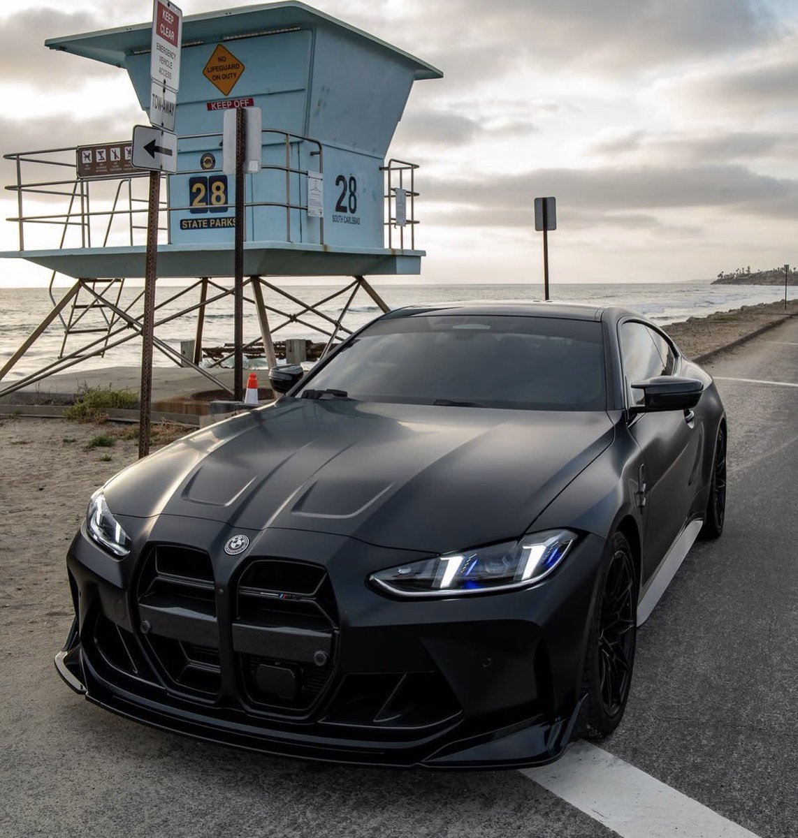 carpxrnpicx's tweet photo. BMW M4 Competition https://t.co/G3SG7TYWXH