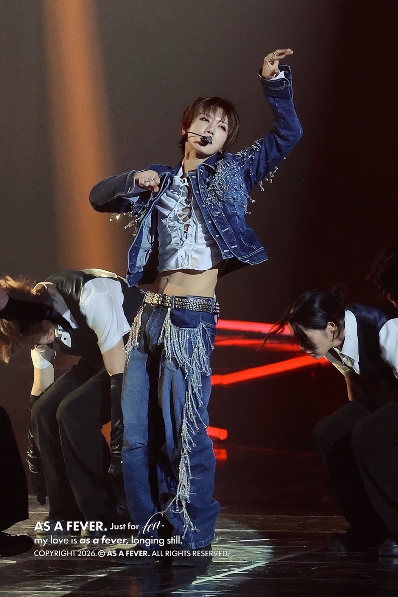 asafever_kr's tweet photo. 260809 가요대전 SUMMER

#TEN #텐 #เตนล์ #李永钦 #テン 
#WayV #威神V https://t.co/H9ZCtusead