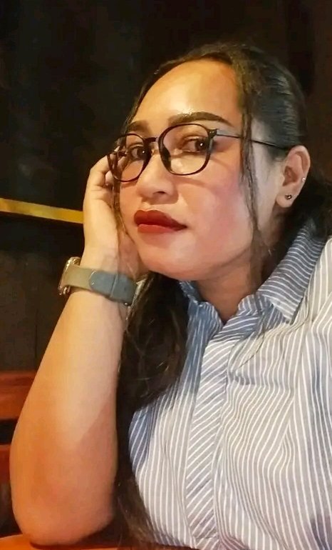 Pemburupepe25's tweet photo. 🧑‍💼 Mace Yerolin  Yulianti 😁😍😜 https://t.co/rLxn0XXHFy