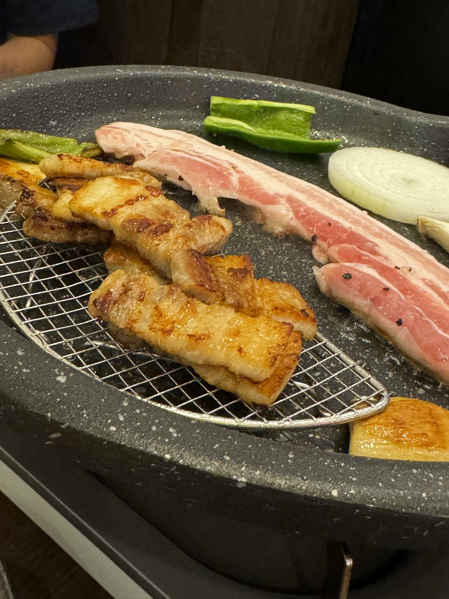 kazuimo319's tweet photo. 【入院生活55日目】
なんとか生きてます。
今日のご飯は、点滴１本and刻み食定食🍙

生きる！
復帰して仕事がスムーズに出来るように仕事と家庭作業の棚卸しをしてみようかな…
#入院生活 #備忘録 #闘病記 #病院ご飯 #点滴 #過去のグルメ
#断捨離 https://t.co/gl17ipywox