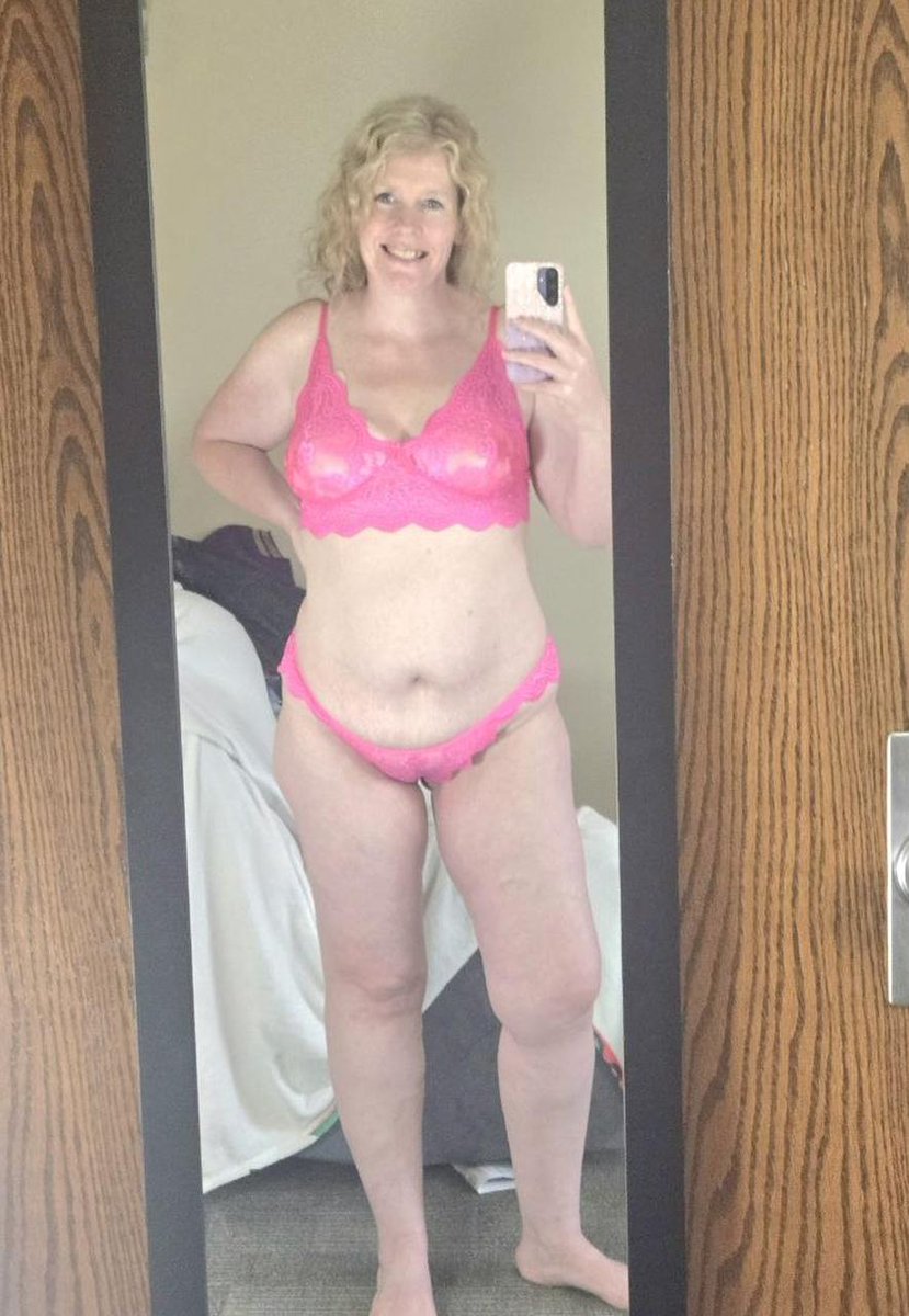 Tablei_63's tweet photo. Chubby or fat, which word fits me best? https://t.co/AB1UTrKcu3