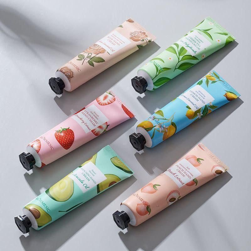MYSTIQUE_FRAG's tweet photo. Hand cream 

Want soft, smooth hands without the dryness?

This hand cream is perfect for keeping your hands moisturized and feeling soft all day.

Available for just 600

Send a DM to order 😊
https://t.co/L4Vq0Lt40n https://t.co/Pjw8bIqWWk
