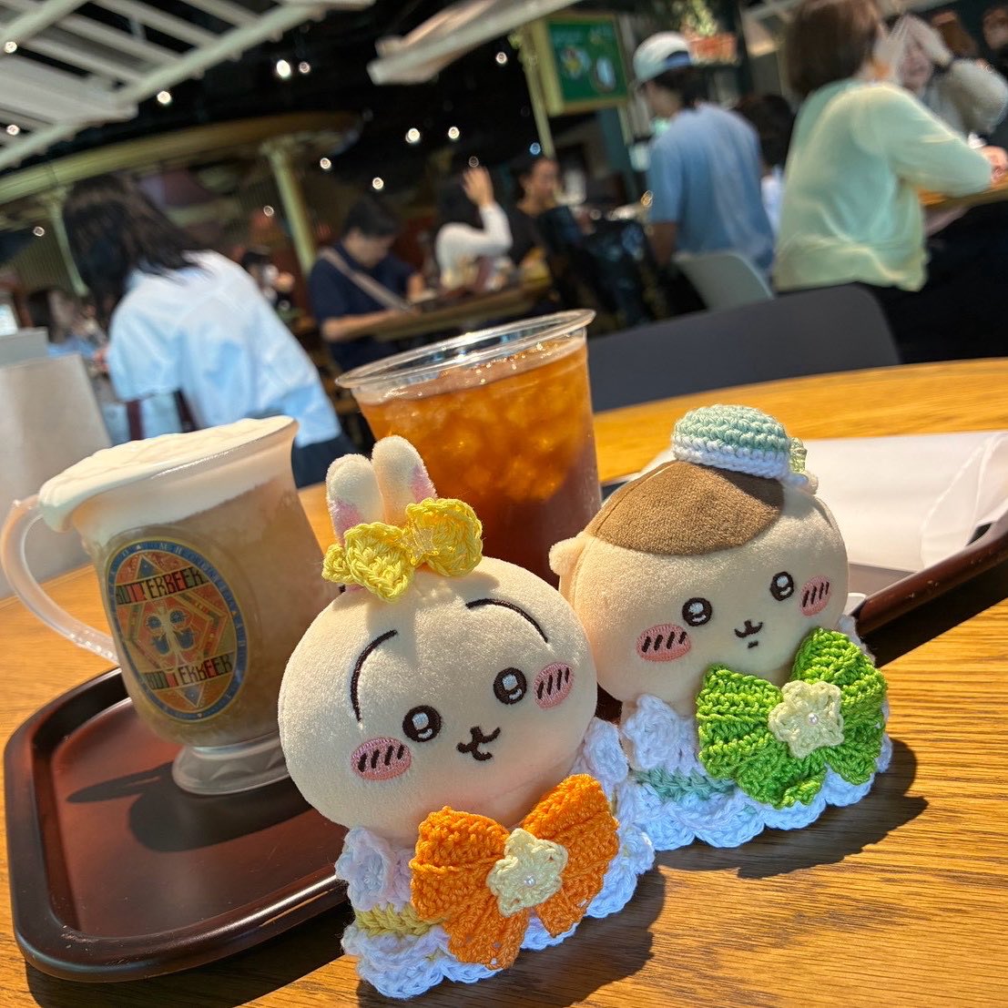 sidm417's tweet photo. くりまんじゅう先輩にもお着替えしてもらいました🐰💛💚 https://t.co/bn0NdJYA8o