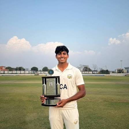ThirdManAngle's tweet photo. Ayush Goyal fetches a big bid!
Sold for ₹4.6 lakh to Mohali (base price 1 lakh)
A tall right-arm pacer and an exciting young talent, Ayush made his First-Class and T20 debuts for Punjab last season.
Definitely one to watch out for!
#SherePunjab #AyushGoyal #PunjabCricket https://t.co/aJt43QTgmx