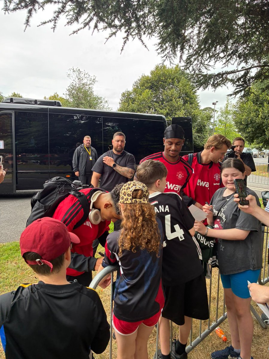 utdreport's tweet photo. Marcus Rashford pictured with the #mufc squad in Ireland.

📷 @ZAYN_Z7 https://t.co/RXtR53R7Pq