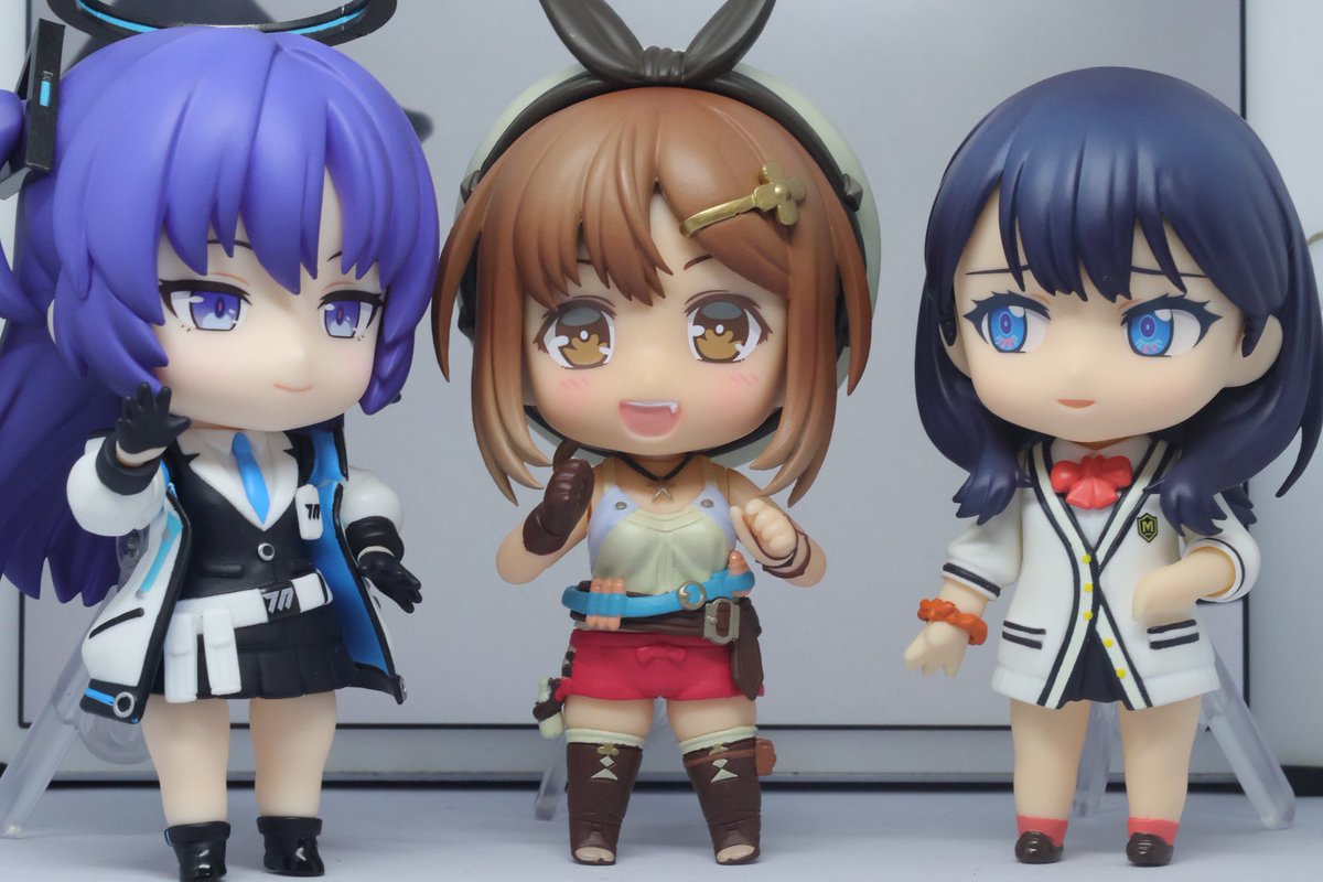 gamesuki95's tweet photo. 1日遅れたのですが、8月8日はねんどろいどの日でしたね！
基本ねんどろいど関係の投稿ですが、毎回しょうもない内容を見ていただき本当に感謝です。
写真も文章も進歩がない私ですが、大好きなねんどろいどを買って撮りまくるので、暖かい目で見ていただけたらと思います。 https://t.co/VgcNsFMMvU