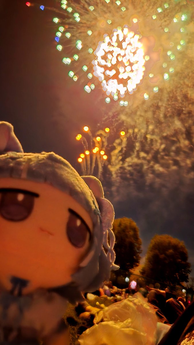 花火、ろあちゃんだよ🪼