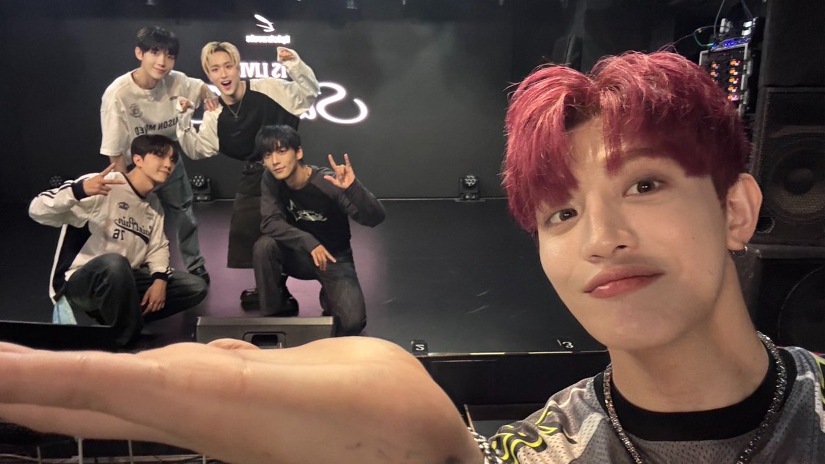 EPICTRAVELS_JP's tweet photo. ご来場いただきありがとうございました✨️

EVERSの大きな声援も聞こえて
エンジン全開で公演を
楽しむことができました！💫💫

Next > >
📍PLUSWINHALL 大阪
🗓8/10 (月) 開演 19:00

明日が最後の定期公演です..!!!
皆さまのご来場をお待ちしております𓂃*⋆✈︎
#EPICTRAVERS #EPTS https://t.co/asLNSGRMSa