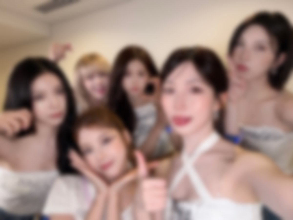 JYPJAPAN_NMIXX's tweet photo. [MOBILE]
NMIXX OFFICIAL FANCLUB NSWER JAPAN MOBILE 会員限定更新✉️

NSWERの皆さんと素敵な時間を過ごすことができました！🫶
是非チェックしてください😉✨

【STAFF BLOG】「NMIXX 1ST WORLD TOUR <EPISODE 1: ZERO FRONTIER> IN JAPAN DAY2！」
https://t.co/C32nzw7Nzs

#NMIXX #엔믹스
#ZEROFRONTIER
#NMIXX_ZEROFRONTIER
#NMIXX_ZEROFRONTIER_JAPAN
#NMIXX_WORLDTOUR_ZEROFRONTIER
#NMIXX_ZEROFRONTIER_JAPAN_Day2