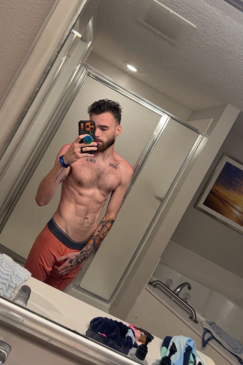 RyderHayes02's tweet photo. Your favorite bad financial decision just posted again. 💸
#Findom #Cashmaster https://t.co/nGRFpDodQp