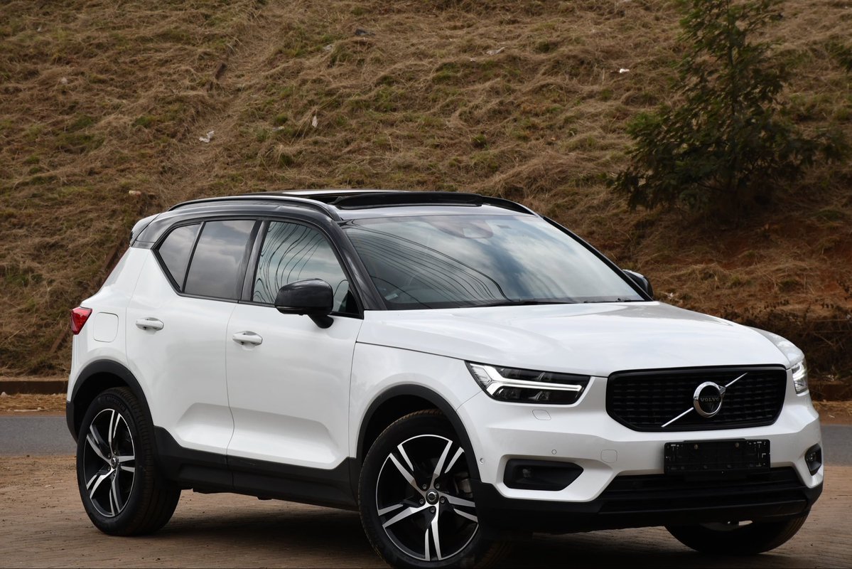 Felistakare's tweet photo. #BusiaUDAGrassroot 

2019 VOLVO XC40 T4 R-DESIGN AWD

Asking Ksh 4,170,000 ONO!!!

✓ 2.0L Turbo Petrol
✓ AWD – All Wheel Drive
✓ R-Design Sport Package
✓ Panoramic Sunroof
✓ 8-Speed Automatic
✓ 5-Seater
✓ Advanced Volvo Safety Features

CALL/WHATSAPP 0717-894-210 https://t.co/agAnqR13RF