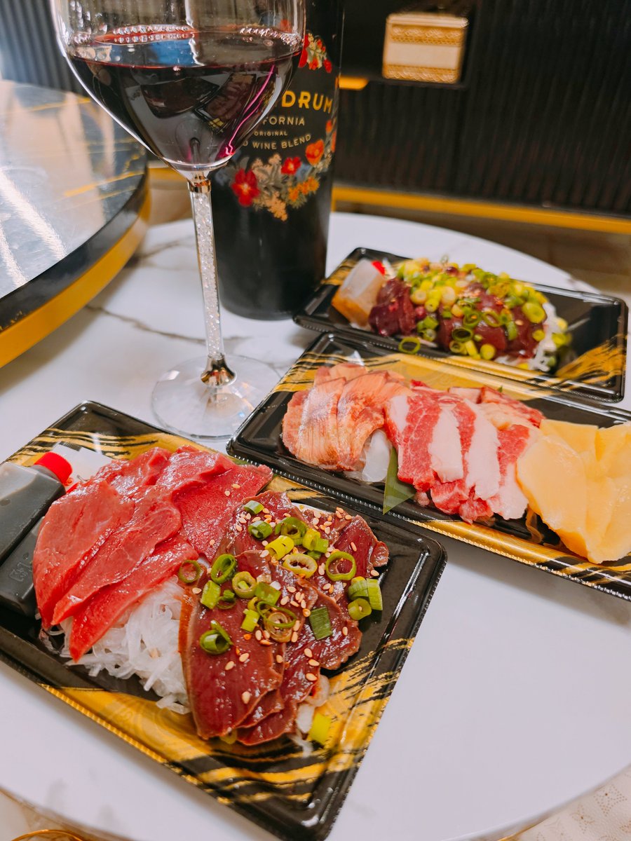 emimi_slot's tweet photo. 今日のEmimi飯🍴🗽

▫️馬肉
▫️赤ワイン

無事おうちに帰ってこれたょ👍 https://t.co/iIqw7xFwAS