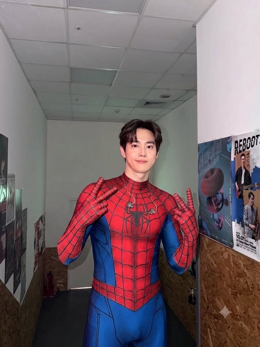 foreve_xor's tweet photo. 요즘 유행하는 스파이더맨 엑소버전 존나 고능하다 https://t.co/ocs9W94ech