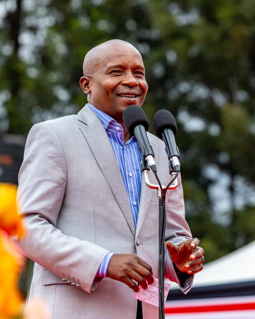 WalterMutethia's tweet photo. DP Prof. @_KithureKindiki attended a church service in Gaichanjiru Murang'a, sharing in fellowship and connecting with the people. Faith, unity and service. 🇰🇪🙏 https://t.co/m4tTI7CskL