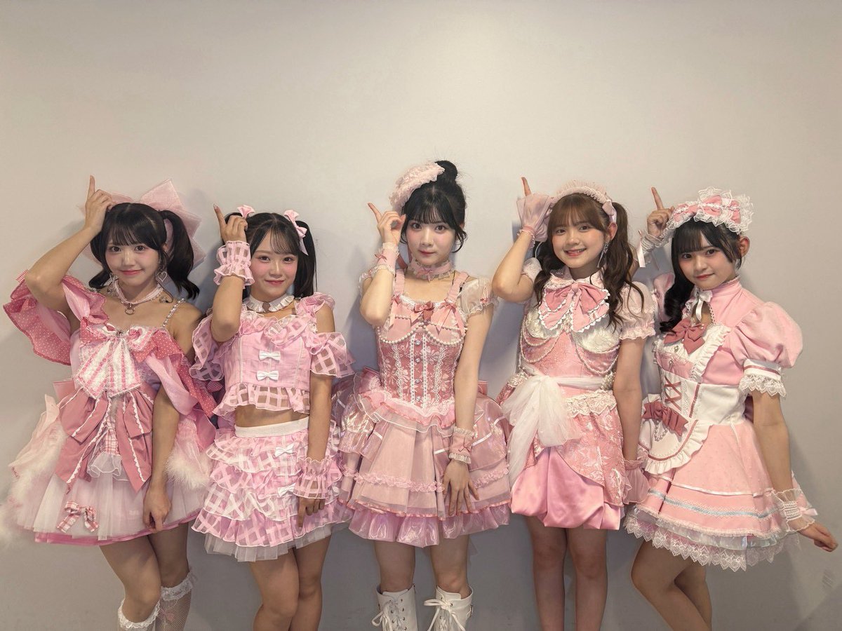 Rosy_Chronicle's tweet photo. /／  
☀️ハロ！コン2026☀️
各ユニットもお楽しみいただけましたか？
\＼

ニンミンフレンズ #相馬優芽 💙
最上級にかわいいの! #橋田歩果 🤍
ワッチャ⭐︎フューチャー #上村麗菜 💛
夢幻クライマックス #村越彩菜 💜

#ロージークロニクル #ハロプロ
#ハロコン https://t.co/mQztMqGVGG