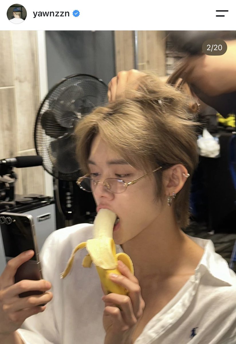 yeouzzn's tweet photo. LITERALLY HIM https://t.co/35aiKwHfuq