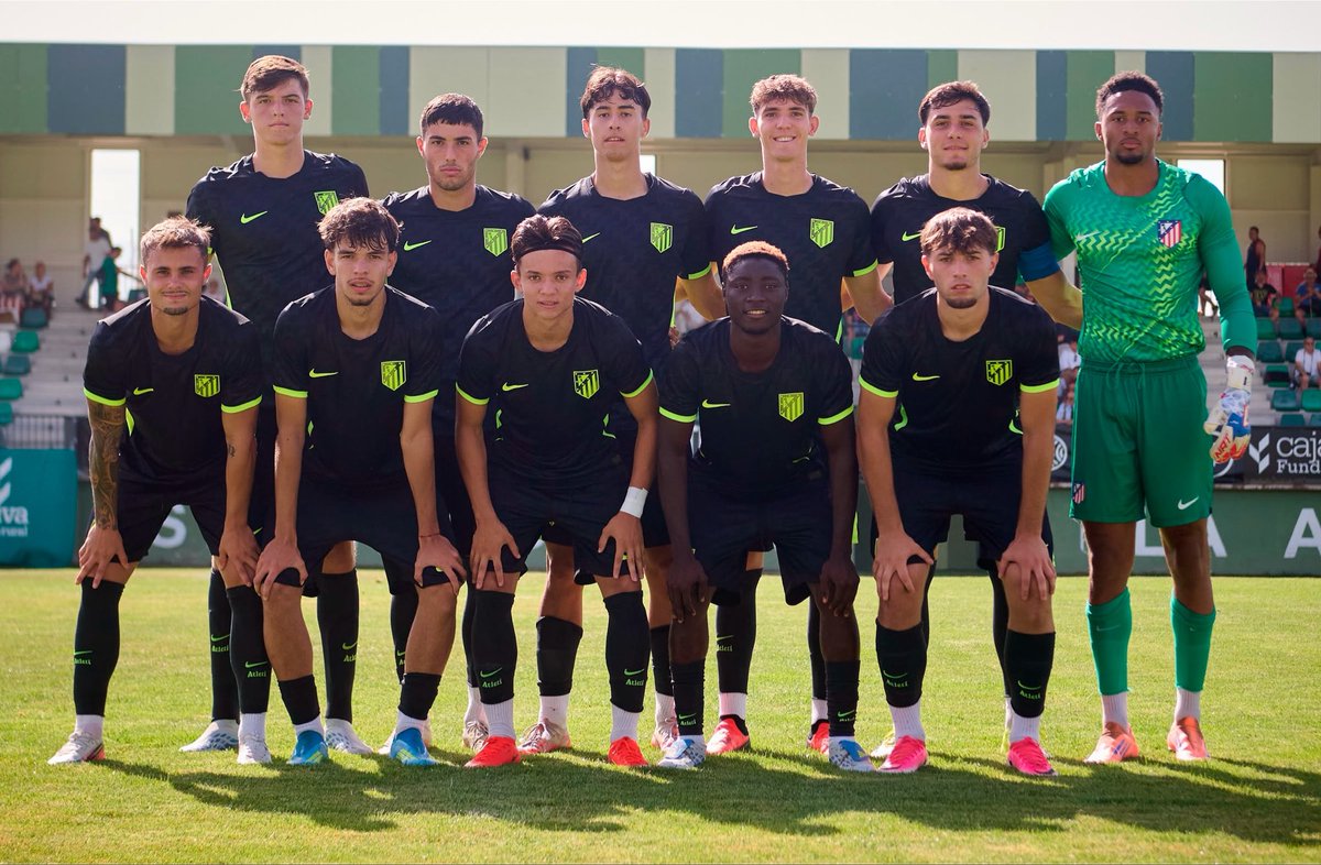 justo_cordero's tweet photo. Gran semana de trabajo y convivencia en Los Ángeles de San Rafael, culminada con los primeros minutos luciendo el escudo del @Atleti @AtletiAcademia 🔴⚪️🔱 https://t.co/iSsqLS0ilh