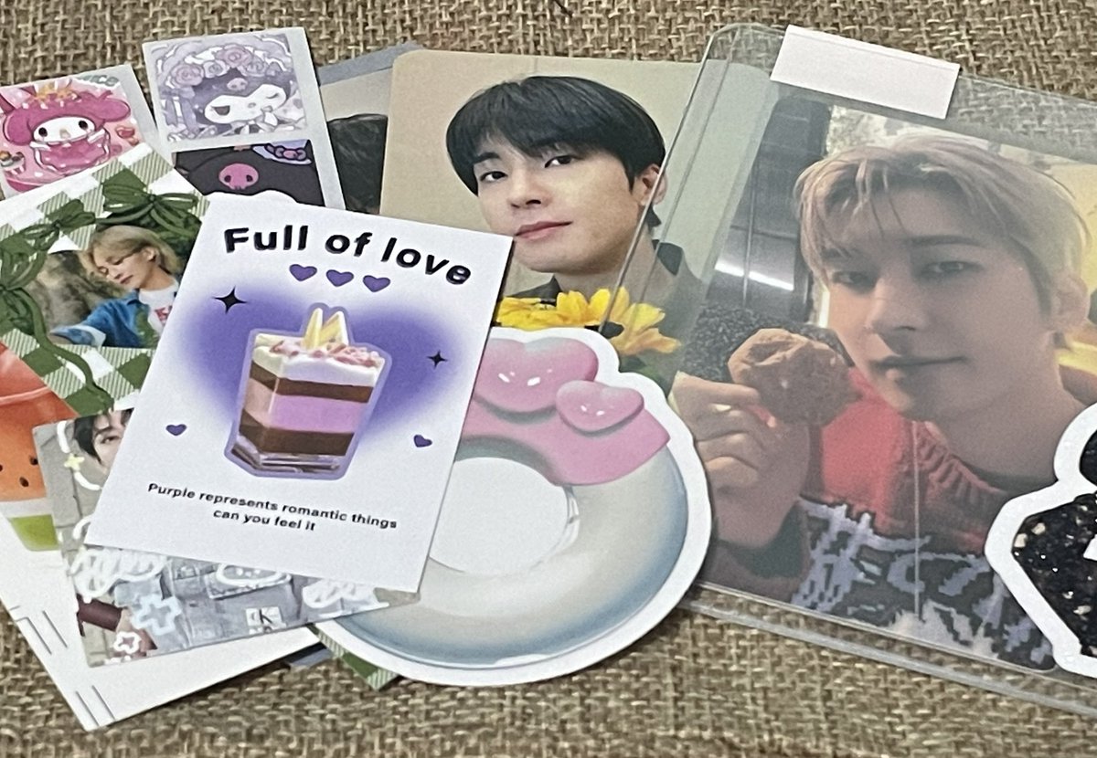 chicielhsa's tweet photo. ✷ ٬  thank you so much, @irissx95 !

so safe dumating si wonu kahit bumabagyo. thank you also for the freebies!

#thanksririszx https://t.co/yn2SN81IiL