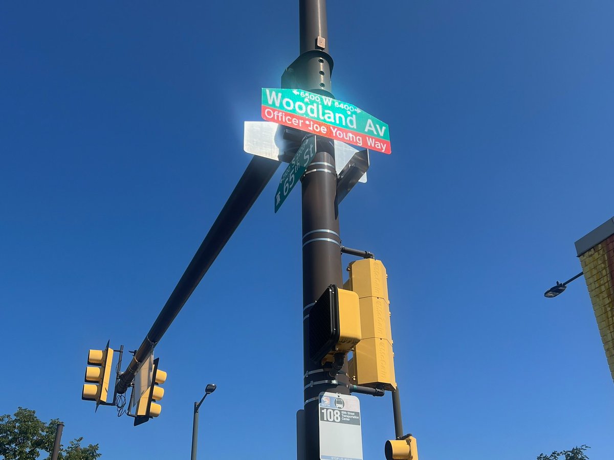 PPDCommish's tweet photo. @PPD12Dist ...Thank you @PHLCouncilPres for supporting this fitting tribute, and to Officer Mitchell, Captain Johnson and everyone who helped make it possible! 
Council Resolution: https://t.co/RhR3NaTRcx https://t.co/H8p9FPqBJ1