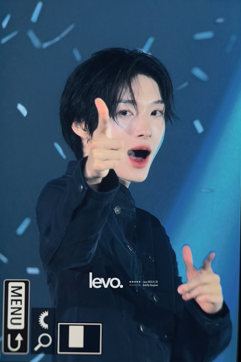 levoodopaa's tweet photo. 오늘도존예인거축하해 #킥플립 #동화 https://t.co/sG3ImBWnHR