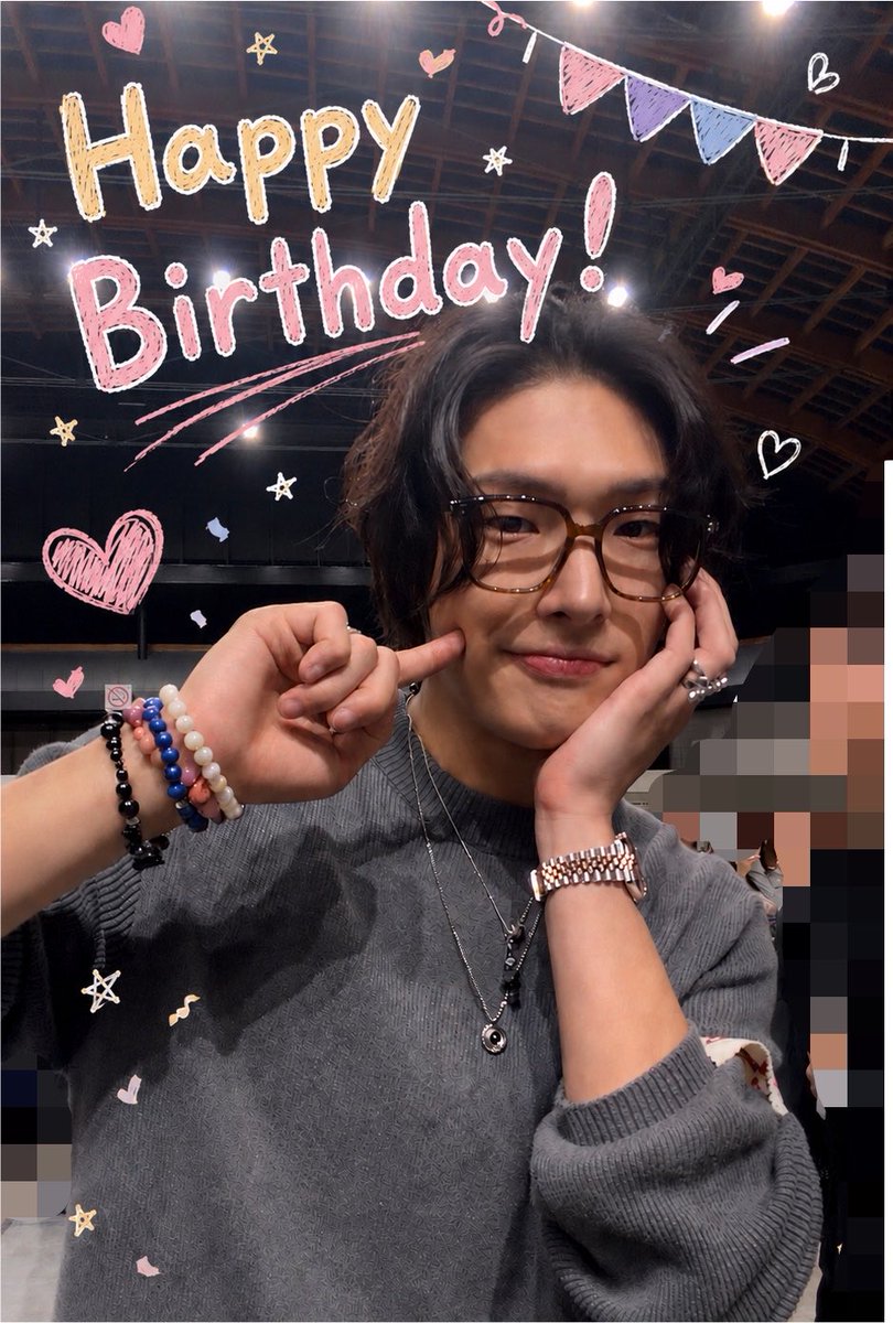 blackcat_1126_'s tweet photo. 민기야, 생일 축하해🎂💗
민기가 매일매일 
행복하고 멋진 날들을 보내길 바라✨

#ATEEZ #에이티즈 #MINGI #민기 https://t.co/BBgjCBU8WV