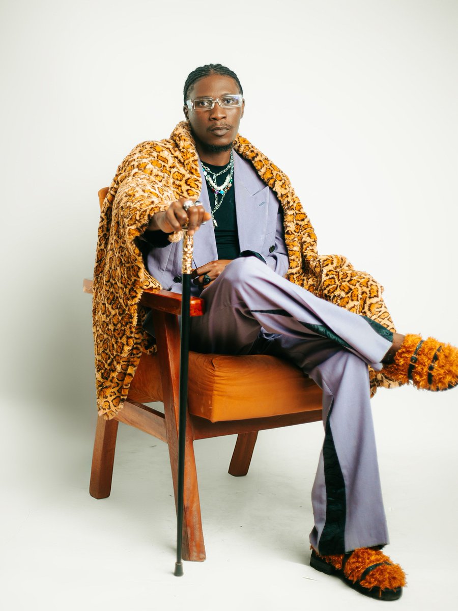 RB_twitchee's tweet photo. BIGGEST MAFI ⚠️ 
ROAR THE ALBUM NA FINAL
#ROARTHEALBUMISCOMING 
📷: @SlickIliya https://t.co/HVF4oyxEPS
