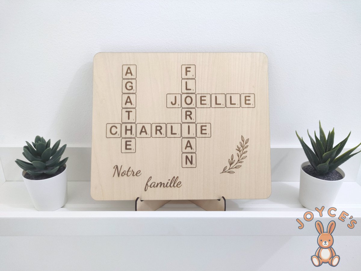 JoyceEyana's tweet photo. Le tableau scrabble est disponible sur https://t.co/qrlrkVYDqO et sur Etsy 
Entièrement personnalisable pour s'adapter à chaque famille ❤️
Pour le lancement, 15% de réduction avec SCRABBLE15 pendant une semaine sur mon site ☺️ https://t.co/Eq0Mbh6h9h