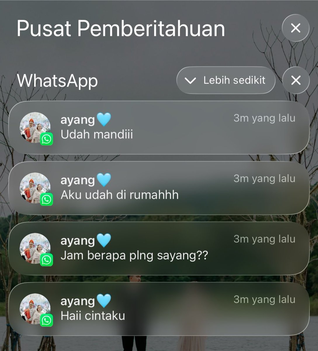 edeedaa's tweet photo. lg kerja trs di chat gini sama suami kok ngeri ya🙄 https://t.co/cyHz6PmcdE