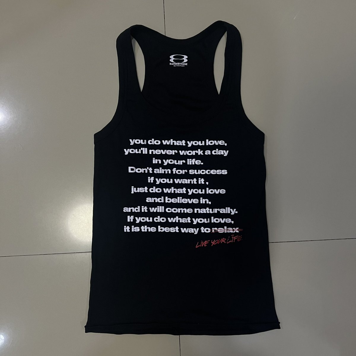 biesrw's tweet photo. RAF31 Tanktop (tank Top)
Free size Chest Chest 36-42  long 26 180 https://t.co/0LHsBwk6Ld