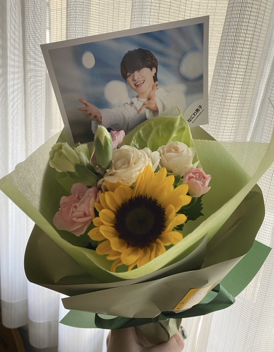 ___ochan728's tweet photo. 29歳の大橋くんもたくさん笑顔で過ごせますように🌟
だーーーいすきだよっ💚☺️

#大橋和也誕生祭2026 https://t.co/ZgmnjtTCXt