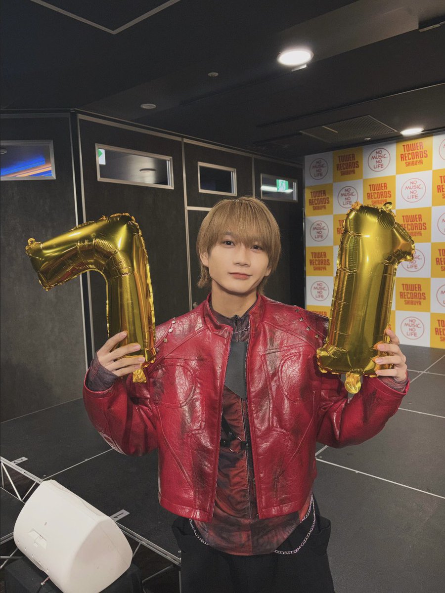 BANGERS_MANATO's tweet photo. リリイベ渋谷ありがとうございました！！
記念すべきだいあの誕生日みんなでお祝いできて嬉しかったです！
17歳もみんなで大事に大事に育てます！🫡
改めてだいあ17歳おめでとうー！！✨

次は15日の川崎リリイべ！
ひさびさの神奈川でのリリイベもぜひ
お越しください！！👋 https://t.co/asErIKDytS