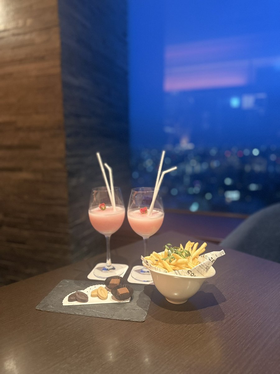 tarnurin's tweet photo. 📍Dining&amp;Bar Ovest（池袋）
ポテトめちゃくちゃ美味しかった〜('Ч')♡ https://t.co/O5dsUcg7Uv