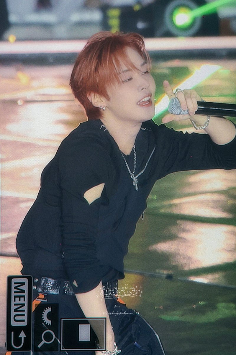 leeknow_kr's tweet photo. 260809 SBS 가요대전

오늘의 체리,,💛

#Straykids #스트레이키즈 #Leeknow #리노 https://t.co/Q9hoM8KUYD