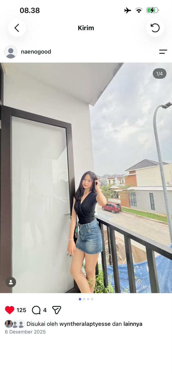 Recehcerdas's tweet photo. Mau flexing silahkan tapi pakai barang sendiri ya cantikkk.☺️ Begaya ko pake barang orang lain dan tanpa izin dan itu pun sudah berlangsung lama dan berkali kali. Temen bukan, sodara bukan, bahkan gue juga ga kenal dia sebelum nya. Hanya karena temen keponakan gue dia bisa seenak nya make barang barang gue? Mana kalo minta pakai baju gue maksa lagi kalo ga dibolehin badmood ke keponakan gue.

Gue tau sih semuanya salah dan gue ga nyalahin satu pihak, di sisi lain gue udh marahin abis abisan si windy juga yg sama sama kebelet gaya. Enak aja gue yg kerja banting tulang dari pagi ketemu malem dia yg menikmati hasil nya.🤣 Mana di post lagi di Sosmed, ga tau diri banget dan jalan jalan pakai baju baju dan tas gue 🤣 Masukin cowonya ke rumah gue lagi tanpa izin. Stress kali lu ya? Ga tau terimakasih banget lu jadi manusia udh gue izinin nginep berhari hari dan setiap minggu pasti nginep.

Tapi malah make barang barang gue dan sampe masukin temen temen dia dan cowo nya ke rumah gue 🤭 haha santai ya enak enak lu. Disisi lain gue ga sempet menikmati itu semua karena sibuk kerja.🤣 Pantes kalo nginep pilih hari dan dia pilih Disaat gue kerja full time. Tujuan nya apa? Ya itu toh biar ga ketahuan busuk nya. Mana orang tua nya belain anak nya yg maling itu lagi. Awal nya gue mau simpen masalah ini ya cukup jadi pelajaran aja. Gue maklumin karena masih bocil.

Tapi keluarga dan temen temen nya bacot semua malah nyerang satu sisi dan neror dan viralin di story orang tua nya🤣 Ga ngaca anjir playing victim bgt.🤭 Gue yg korban dan gue yg dirugikan ini woyyyyy!!! Minta maaf lah langsung ke rumah gue, masa gue mulu yg nyamperin buat minta penjelasan. Gue tau karena ada aja jalan nya Allah membuka ke dzolim an mereka.