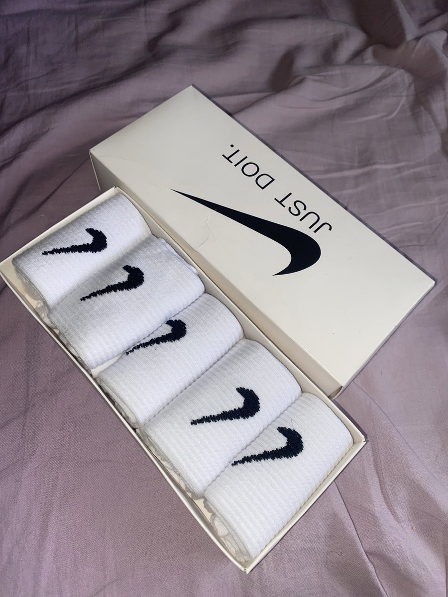 Dein_Master47's tweet photo. 4 Parre 4 Chancen 
Es wird Zeit das die Socken getragen werden und ein Platz bei euch Losern finden seit schnell ihr Ferkel 🐷👣💸 #Findom #FinancialDomination #PayPig #PayPiggy #Sub #Slave #Dom #Master #Dominant #Submission #Kink #BDSM #NikeSocks #Socks #SockSale https://t.co/ckBqfgpyb8